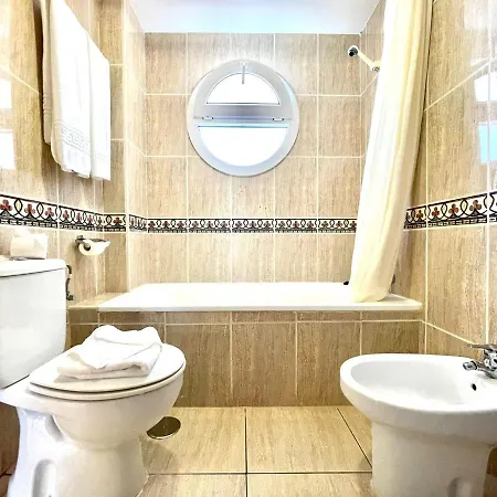 Apartamento Con Wifi Y Piscina, Cerca De Playa, En Costa Del Silencio *