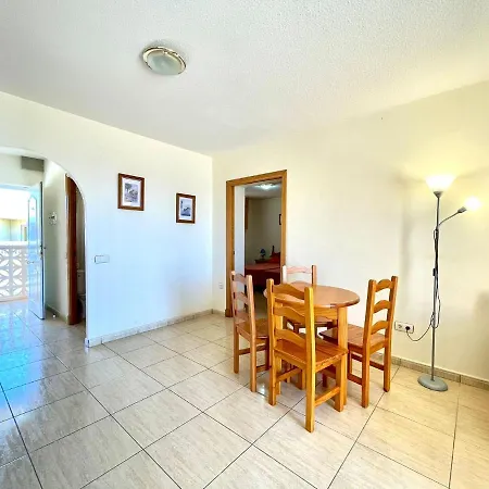 Apartamento Con Wifi Y Piscina, Cerca De Playa, En Costa Del Silencio *