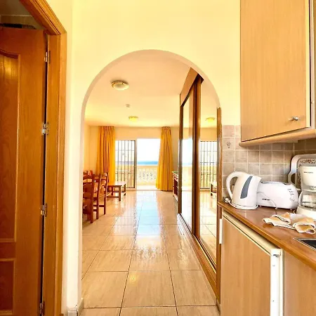 Apartamento Con Wifi Y Piscina, Cerca De Playa, En Costa Del Silencio *