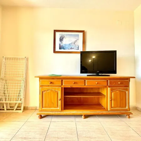 Apartamento Con Wifi Y Piscina, Cerca De Playa, En Costa Del Silencio *